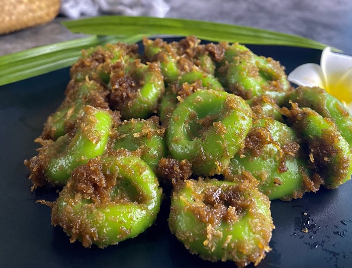 Kuih puteri mandi