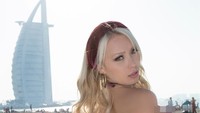 Model playboy ini pun memasukkan Dubai dalan daftar tempat wisatanya. (Instagram/daniellachavezofficial)