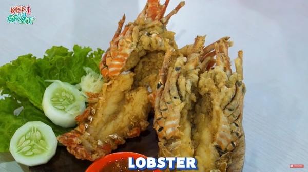 proses melepas cangkang udang lobster #lobter #viral #tiktok #vidoetik