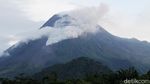 Penampakan Awan Panas yang Dimuntahkan Gunung Merapi