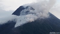 BPPTKG mencatat arah awan panas mengarah ke hulu Kali Krasak.