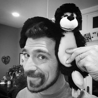 Dia memperlihatkan jenggot unik ini saat berlaga di lapangan pada September 2019. Mike sengaja membentuk kumis dan jenggotnya seperti itu untuk menghibur rekan satu timnya. Foto: Instagram