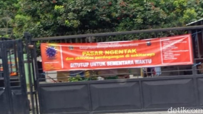 Pasar Ngentak di Blitar Ditutup Tiga Hari