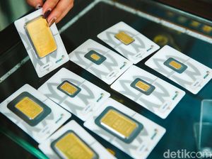 Harga Emas Hari Ini Turun Lagi, Jadi Segini!