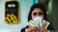 Seperti diketahui, warga Surabaya Budi Said menggugat PT Antam Persero Tbk di PN Surabaya pada 7 Februari 2020. Antam digugat membayar kerugian senilai Rp 817,4 miliar atau setara 1,1 ton emas kepada Budi Said. Dalam perkara tersebut ada 5 pihak tergugat, yakni (I) Antam, (II) Endang Kumoro, Kepala BELM Surabaya I ANTAM, (III) Misdianto, Tenaga Administrasi BELM Surabaya I ANTAM, (IV) Ahmad Purwanto, General Trading Manufacturing And Service Senior Officer, (V) Eksi Anggraeni.