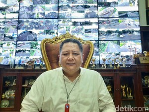Beredar Hoaks Dampak Vaksin COVID-19, Ini kata Plt Wali Kota Surabaya