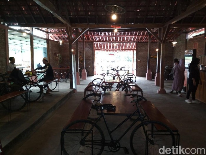 Saung Kopi Gowes atau Sakowes