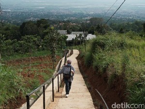 Desa Wisata Bangkitkan Ekonomi Kampung Cibiru Wetan saat Pandemi