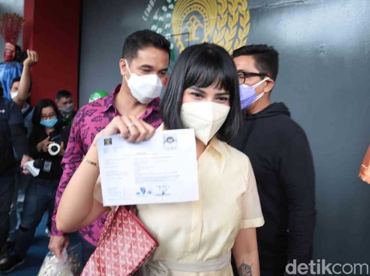 Vanessa Angel Pamer Surat Bebas dari Penjara