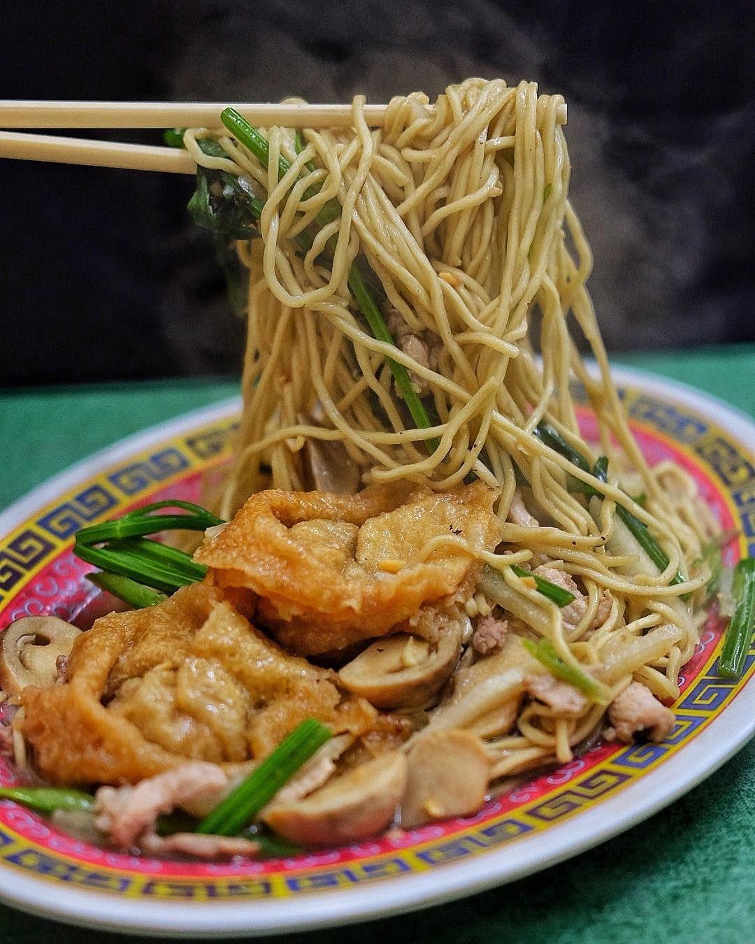 5 Restoran Chinese Food yang Tersembunyi di Gang hingga Pasar