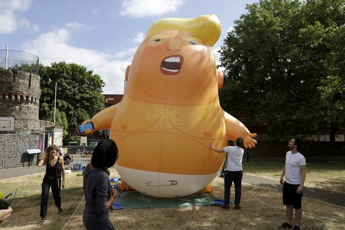 Balon Donald Trump