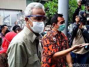 Ganjar Targetkan Vaksinasi di Jateng Kelar Akhir Januari Ini