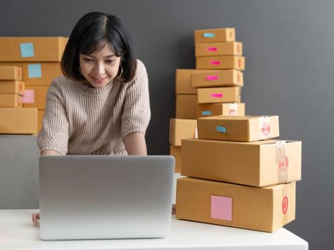 Ilustrasi bisnis online