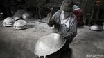 Industri Pembuatan Wajan Tradisional Masih Eksis di Masa Pandemi