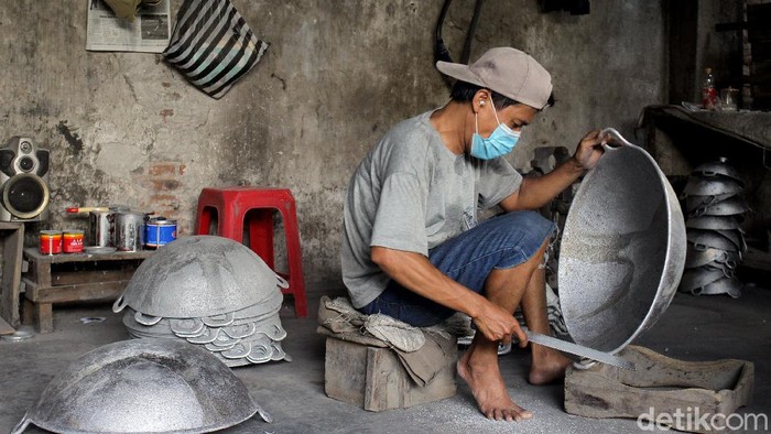 Industri Pembuatan Wajan  Tradisional Masih Eksis di Masa 