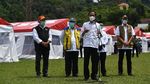 Momen Jokowi Tinjau Lokasi Gempa Mamuju