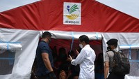 Sebelumnya diberitakan, Badan Nasional Penanggulangan Bencana (BNPB) mencatat 84 orang meninggal akibat gempa di Sulbar. Selain itu total terdapat 932 orang luka-luka baik ringan maupun berat. ANTARA FOTO/Sigid Kurniawan  