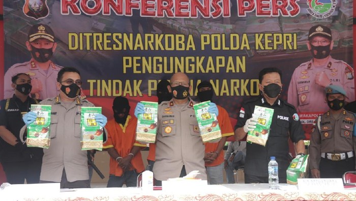 Konferensi pers pengungkapan kasus 46 kg sabu di Polda Kepri