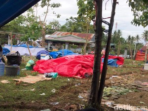 Viral Warga Mamuju Diminta Pindah Tenda Jelang Jokowi Datang, Dandim Bantah
