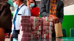 Potret Tumpukan Uang Rp 2 M Hasil Korupsi Proyek RSUD Sragen