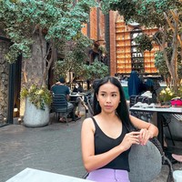 Kini Ayya Renita sudah mempunyai pengikut lebih dari 681 ribu di Instagram. Dan juga mengunggah OOTD dengan gaya yang berbeda dari sinetron yang ia bintangi. Foto: Instagram @ayyrenita93.