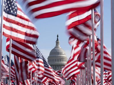 Ribuan Bendera AS Meriahkan Pelantikan Joe Biden