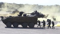 Latihan itu juga dimaksudkan untuk meyakinkan publik bahwa militer tetap melakukan penjagaan menjelang perayaan Tahun Baru Imlek bulan depan, ketika banyak pasukan cuti.  