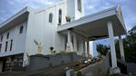 Foto: Masjid-Gereja Rusak Akibat Gempa Sulbar