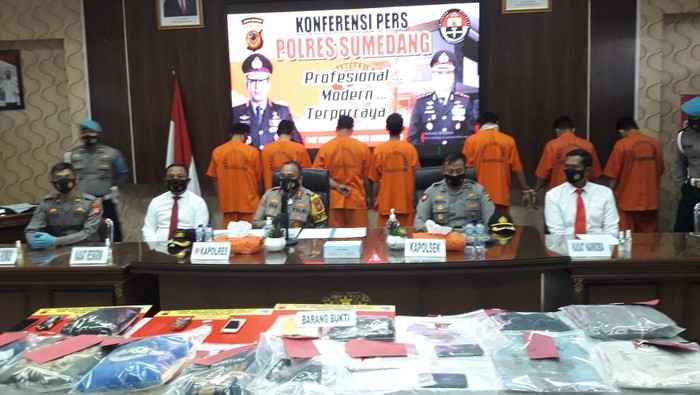 Tersangka penusukan di Sumedang.