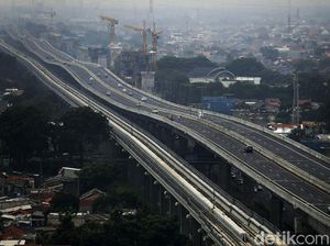 Ban Mobil dan Velg Sampai Pecah di KM 39 Tol Japek, Kok Bisa Ada Jalan Rusak di Tol?