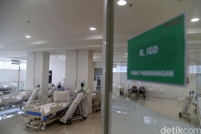 Tower 8 dan 9 Wisma Atlet Pademangan dialihfungsi jadi tempat isolasi pasien COVID-19. Area itu diperuntukan untuk pasien COVID-19 tanpa gejala-bergejala ringan
