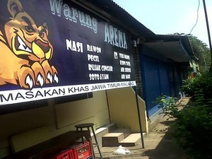 Ada di Gang Buntu, Warung Soto dan Bakmi Selalu Diantre Pembeli