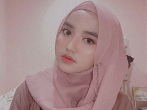 7 Fakta Wirda Mansur, Hijabers yang Dijodohkan dengan Putra Syekh Ali Jaber