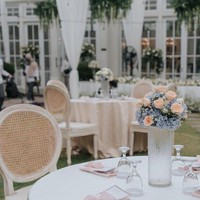 Acara tujuh bulanan Zaskia Sungkar hadir dengan dekorasi serba rustic dari SistaDecoration by@lukmankarim. Tradisi adat Betawi yang digelar membuat acara tujuh bulanan ini semakin semarak. Foto: dok. zaskia sungkar