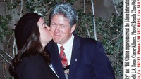 Setelah berulang kali membantah tudingan perselingkuhannya dengan Lewinsky, pada 17 Agustus 1998 melalui pidato di televisi, sang presiden akhirnya mengakuinya. Clinton membantah telah memberikan kesaksian palsu (perjury) karena menurutnya seks oral bukan hubungan seksual. Getty Images/Brenda Chase  