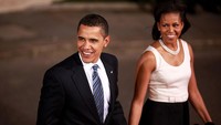 Untuk memenangkan Pilpres AS kala itu, tim sukses Obama harus bekerja ekstra keras. Terlebih, belum ada dalam sejarah Negeri Paman Sam, Presiden AS dijabat oleh orang yang berasal dari kulit hitam. Kerja keras tim mulai membuahkan hasil. Tim Obama mulai bekerja membangun basis dari akar rumput. Metode yang digunakan adalah membangun karisma Obama. Getty Images/Peter Macdiarmid  
