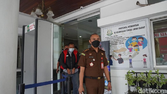 ASN Kementerian PUPR jadi tersangka korupsi.