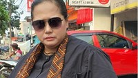 Pemilik nama lengkap Euis Juwariyah Johana ini adalah peramal yang tengah naik daun. Wanita dengan sapaan akrab Mbak You ini sudah meramalkan beberapa kejadian besar di Indonesia. Foto: Instagram mbakyou17