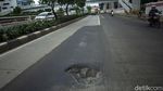 Hati-hati! Jalan MT Haryono Arah Gatot Subroto Bopeng