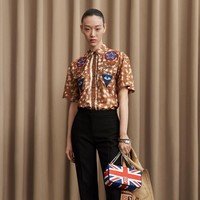 Ini adalah seragam ku untuk outdoor, begitu kata desainer Burberry, Riccardo Tisci mengenai koleksi pre fall 2021 yang baru dirilis. Berikut selengkapnya koleksi pre fall 2021 Burberry. Foto: Dok. Burberry