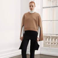 Ini adalah seragam ku untuk outdoor, begitu kata desainer Burberry, Riccardo Tisci mengenai koleksi pre fall 2021 yang baru dirilis. Berikut selengkapnya koleksi pre fall 2021 Burberry. Foto: Dok. Burberry