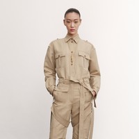Ini adalah seragam ku untuk outdoor, begitu kata desainer Burberry, Riccardo Tisci mengenai koleksi pre fall 2021 yang baru dirilis. Berikut selengkapnya koleksi pre fall 2021 Burberry. Foto: Dok. Burberry