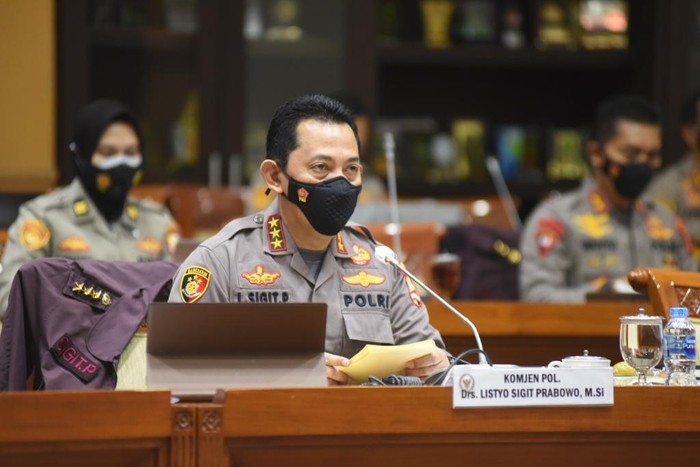 Komjen Listyo Sigit Prabowo mengikuti fit and proper test calon Kapolri di Komisi III DPR