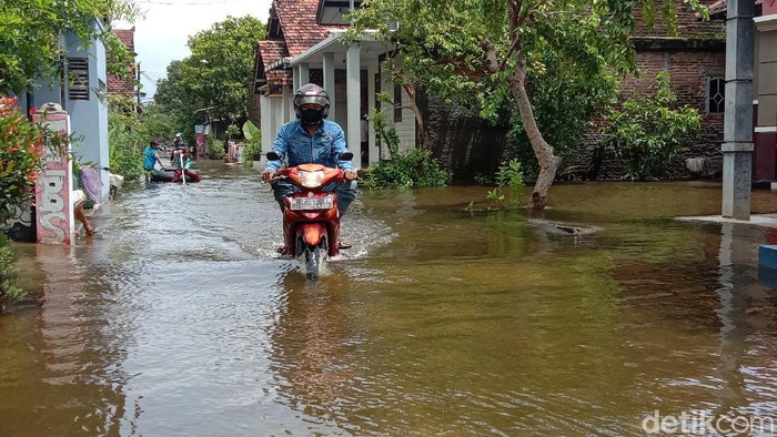 Kondisi banjir di Desa Jati Wetan, Jati, Kudus, Rabu (20/1/2021).