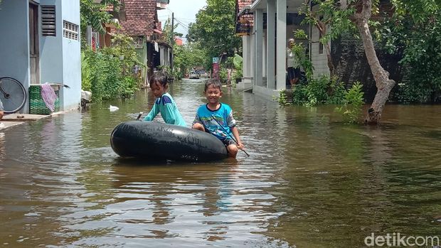 Kondisi banjir di Desa Jati Wetan, Jati, Kudus, Rabu (20/1/2021).