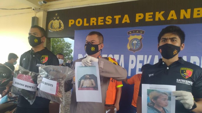 Konferensi pers penyiraman air keras di Polresta Pekanbaru (Raja Adil-detikcom)