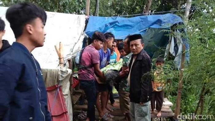 Korban gempa Sulbar di Kabupaten Majene meninggal di tenda pengungsian karena kedinginan (dok. Istimewa).