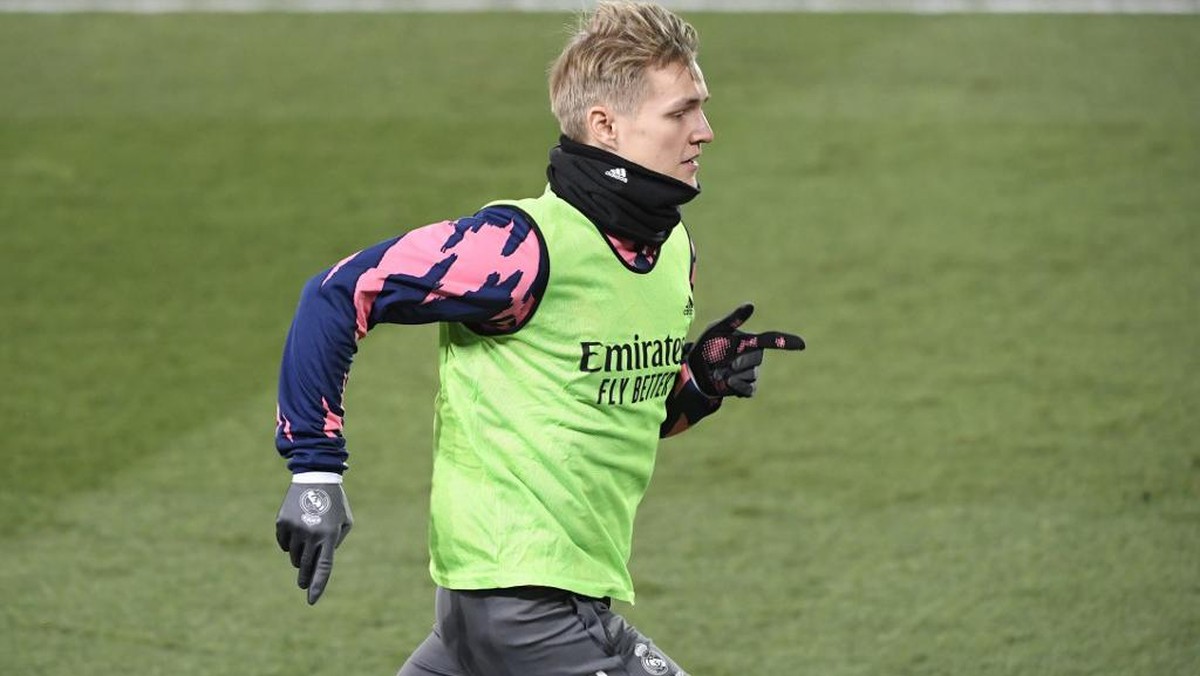Martin Odegaard kian dekat menuju Arsenal di musim dingin tahun ini. (Foto: OSCAR DEL POZO/AFP)