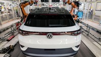 Pabrik Volkswagen di Zwickau merupakan pabrik pertama VW yang khusus diperuntukan memproduksi mobil listrik.  Getty Images/Jens Schlueter  
