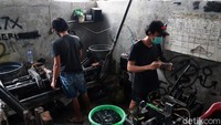 Saat ini tempat usaha ini mampu menampung warga terdampak PHK akibat COVID-19.